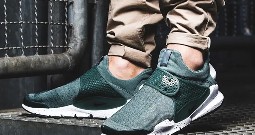 Nike Sock Dart Hasta and Black On foot images