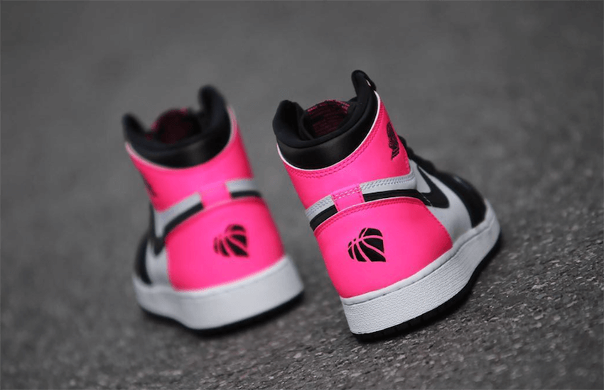 Nike Air Jordan 1 Valentine's Day Black Pink 4