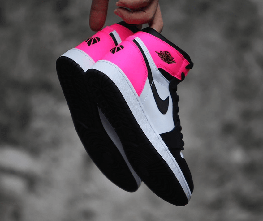 Nike Air Jordan 1 Valentine's Day Black Pink3