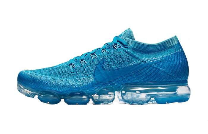 vapormax blue and white