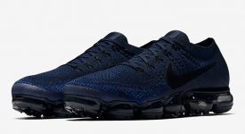 navy blue vapormax womens