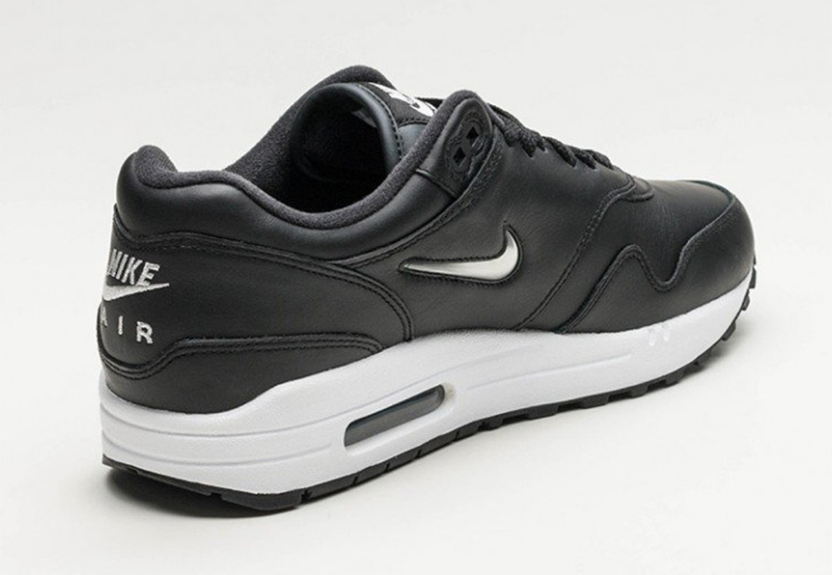 Nike Air Max 1 Jewel in Black and Silver 02