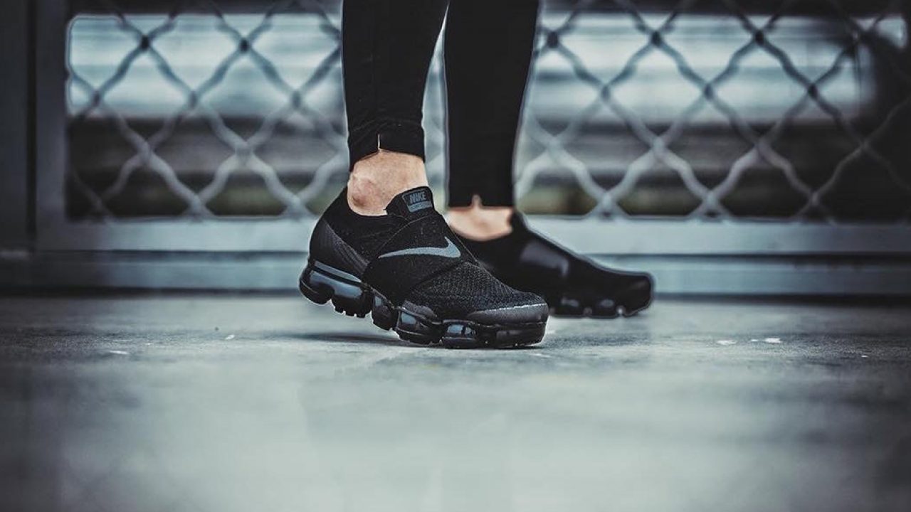 nike air vapormax with strap