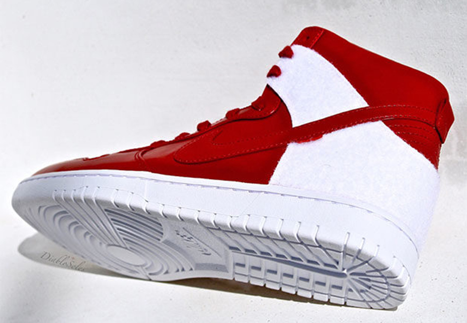 Supreme x Nike Dunk High Red White