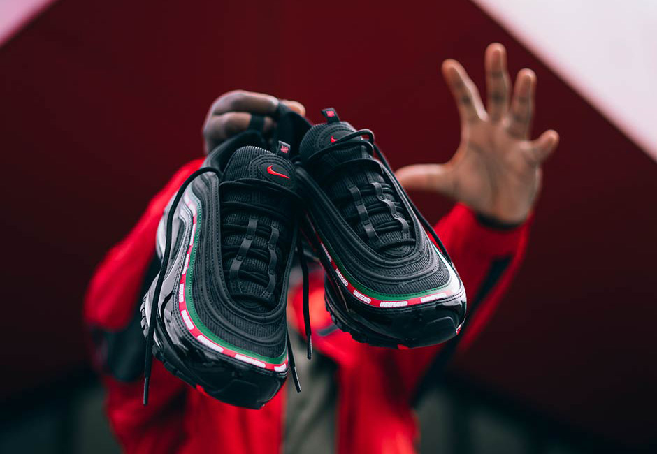A Detailed Look at the UNDFTD x Nike Air Max 97 Black
