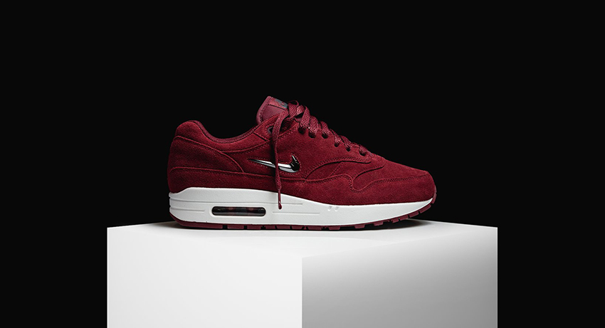 Nike Air Max 1 Jewel Red Suede First Look 918354-600 Buy New Sneakers Trainers FOR Man Women in United Kingdom UK Europe EU Germany DE 05