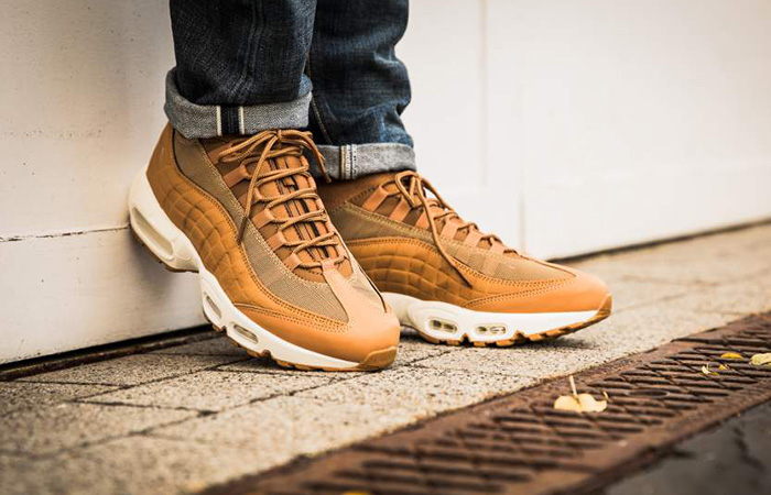 Nike Air Max 95 SneakerBoot Flax 806809-201 - Where To Buy - Fastsole
