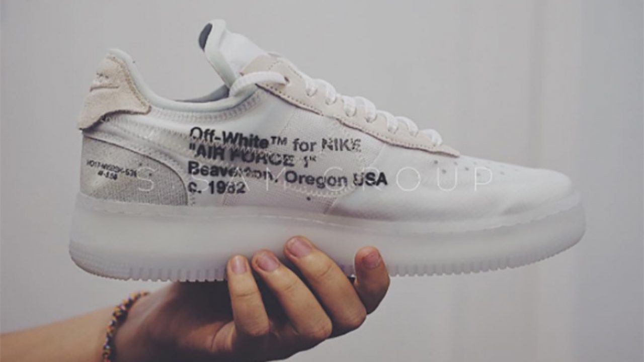 air force 1 white low on feet