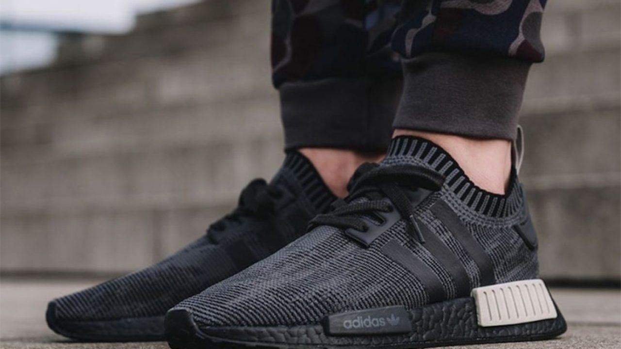 nmd r1 carbon on feet
