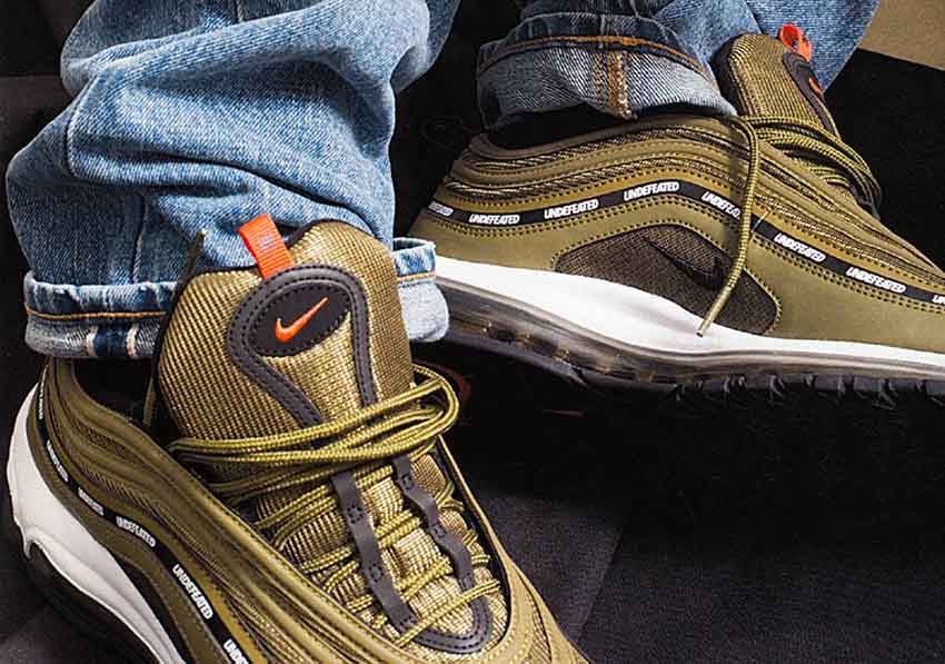 Undefeated x Nike Air Max 97 Olive for Complex Con 04