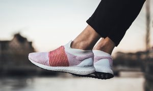 adidas Ultra Boost Laceless White Scarlet BB6136 01