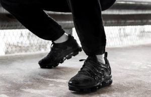 Nike Air VaporMax Plus Black 924453-004 Buy New Sneakers Trainers FOR Man Women in United Kingdom UK Europe EU Germany DE 06