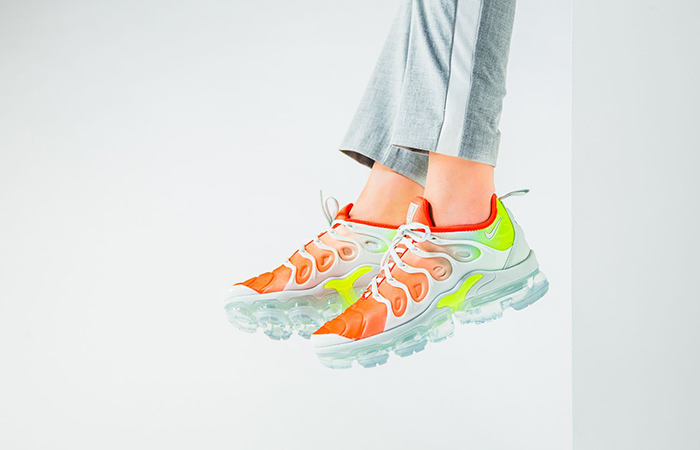 Nike air vapormax plus reverse sunset best sale