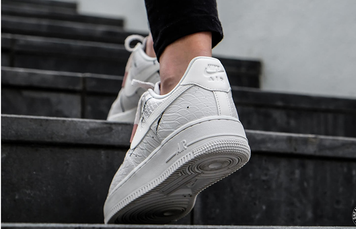 Nike Wmns Air Force 1 07 Lux White 898889-007 05