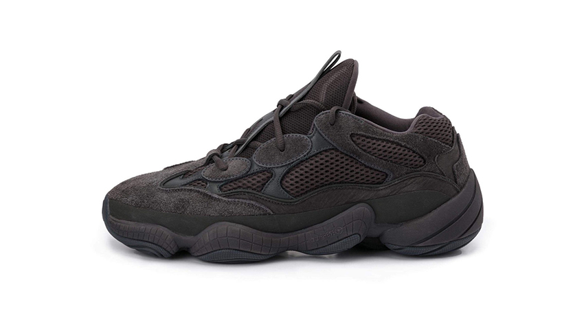 canto Hito sentido The adidas Yeezy 500 Shadow Black Comes Live With A Twist! - Fastsole