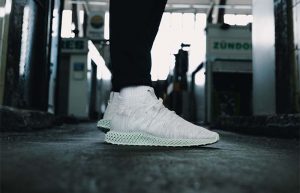 adidas Runner Mid 4D White EE4116 on foot 01