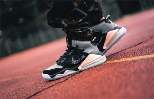 Nike Air Jordan Mars 270 Grey Pink CD7070-002 on foot 01
