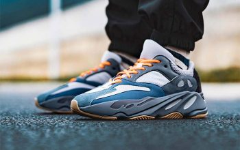 Best yeezy 700 sale