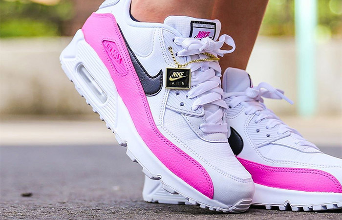 Here You Will Found A Nike Logo Pendant With The Upcoming Air Max 90 China Rose
