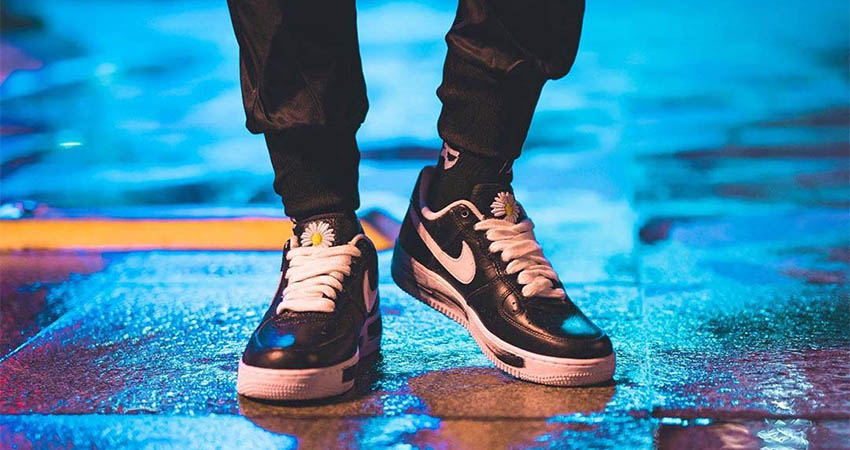 On-Foot Images Leaked Of G-Dragon's PEACEMINUSONE Nike Air Force 1 07 ParaNoise 02