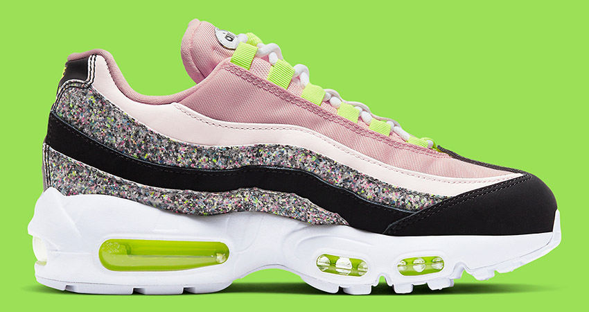 Nike Air Max 95 Womens Coming With A Glittery Look 02