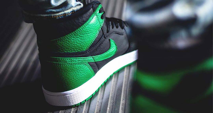 First On Foot Look At The Air Jordan 1 High Pine Green’ 02