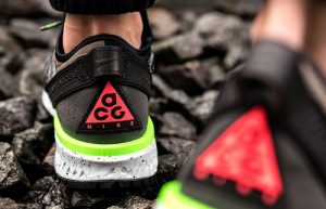 Nike ACG React Terra Gobe Flash Crimson BV6344-202 on foot 03