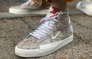 Soulland Nike SB Blazer Mid Snakeskin Beige CN4540-001 on foot 01