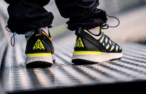 Nike ACG React Terra Gobe Black Lime BV6344-701 on foot 03