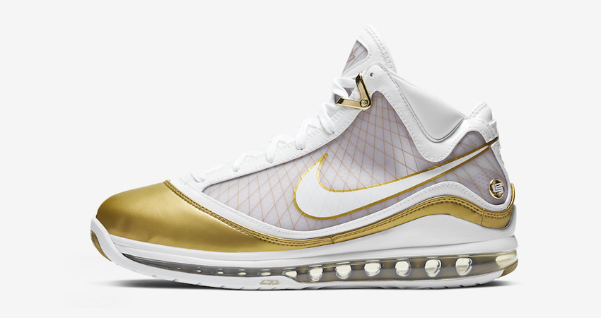 Nike LeBron 7 China Moon White Gold Gets A Release Date