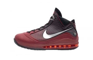 Nike LeBron 7 QS Christmas Black Red CU5133-600 01