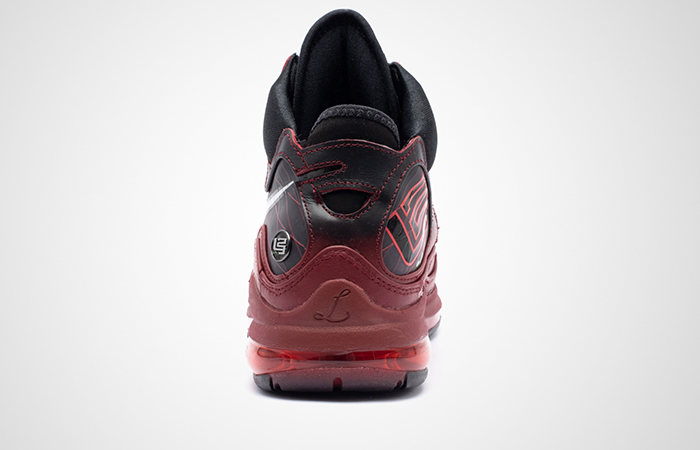 Nike LeBron 7 QS Christmas Black Red CU5133-600 07