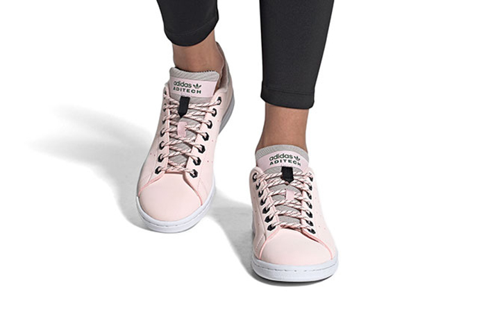 adidas Stan Smith Soft Pink FV4653 on foot 01