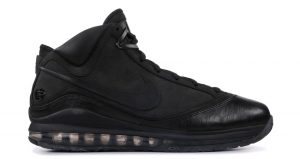 Nike LeBron 7 Coming With New Series “All Black Everything” 01