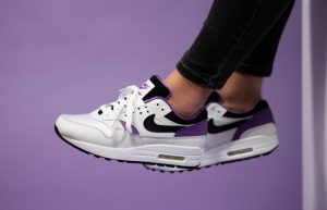 Nike Air Max 1 DNA Series 87 x 91 White Berry AR3863-101 on foot 03