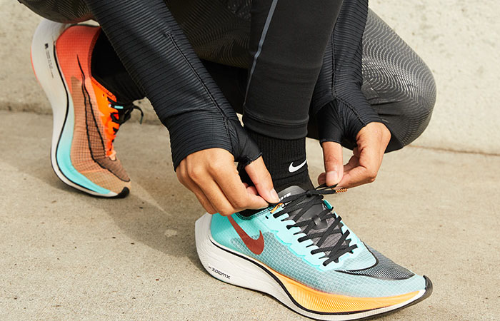 Nike Zoom VaporFly NEXT Orange CD4553-300 on foot 01