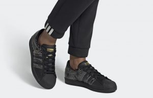 adidas Superstar Snakeskin Black FV3290 on foot 01