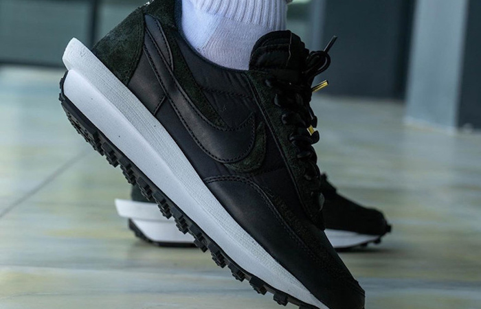 sacai Nike LDWaffle Core Black BV0073-002 on foot 02