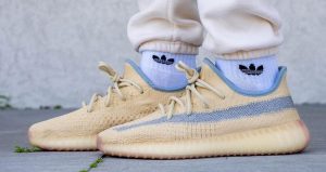 Here Comes The On Foot Look Of Yeezy Boost 350 V2 Linen 01
