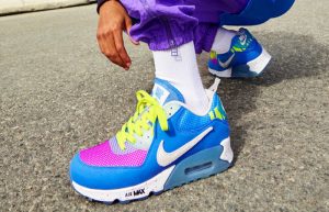 UNDEFEATED x Nike Air Max 90 University Blue CQ2289-400 on foot 01