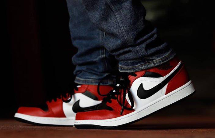 Jordan 1 Mid Chicago Red Black Toe 554724-069 - Where To Buy - Fastsole