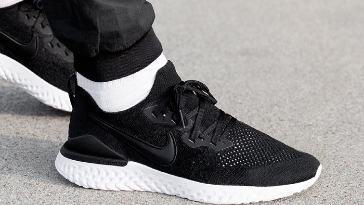 epic react flyknit 2 black and white