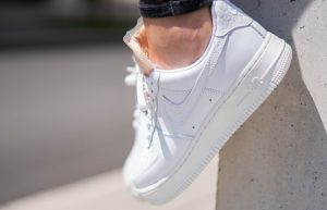 Nike Air Force 1 07 LX Low White Onyx CZ8101-100 on foot 02