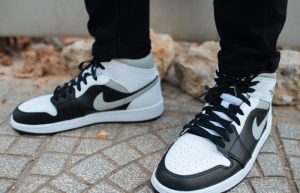 Nike Jordan 1 Mid Black Smoke Grey 554724-073 on foot 02