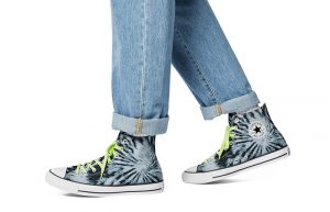 Twisted Vacation Converse Chuck Taylor All Star Lemongrass 167929C on foot 01
