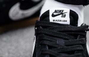 Wacko Maria Nike SB Blazer Low Snakeskin Black DA7257-001 on foot 02