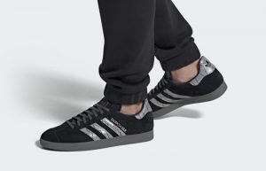 adidas Gazelle Darksaber Black Metallic GZ2753 on foot 01
