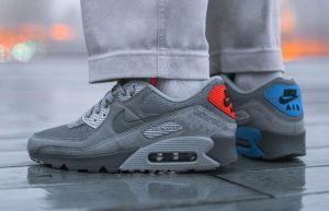Nike Air Max 90 Moscow Grey Silver DC4466-001 on foot 02