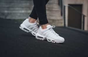 Nike Air Max 95 Essential White CT1268-100 on foot 01