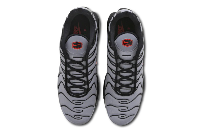 Nike Tuned 1 Black Wolf Grey DC1939-002 04